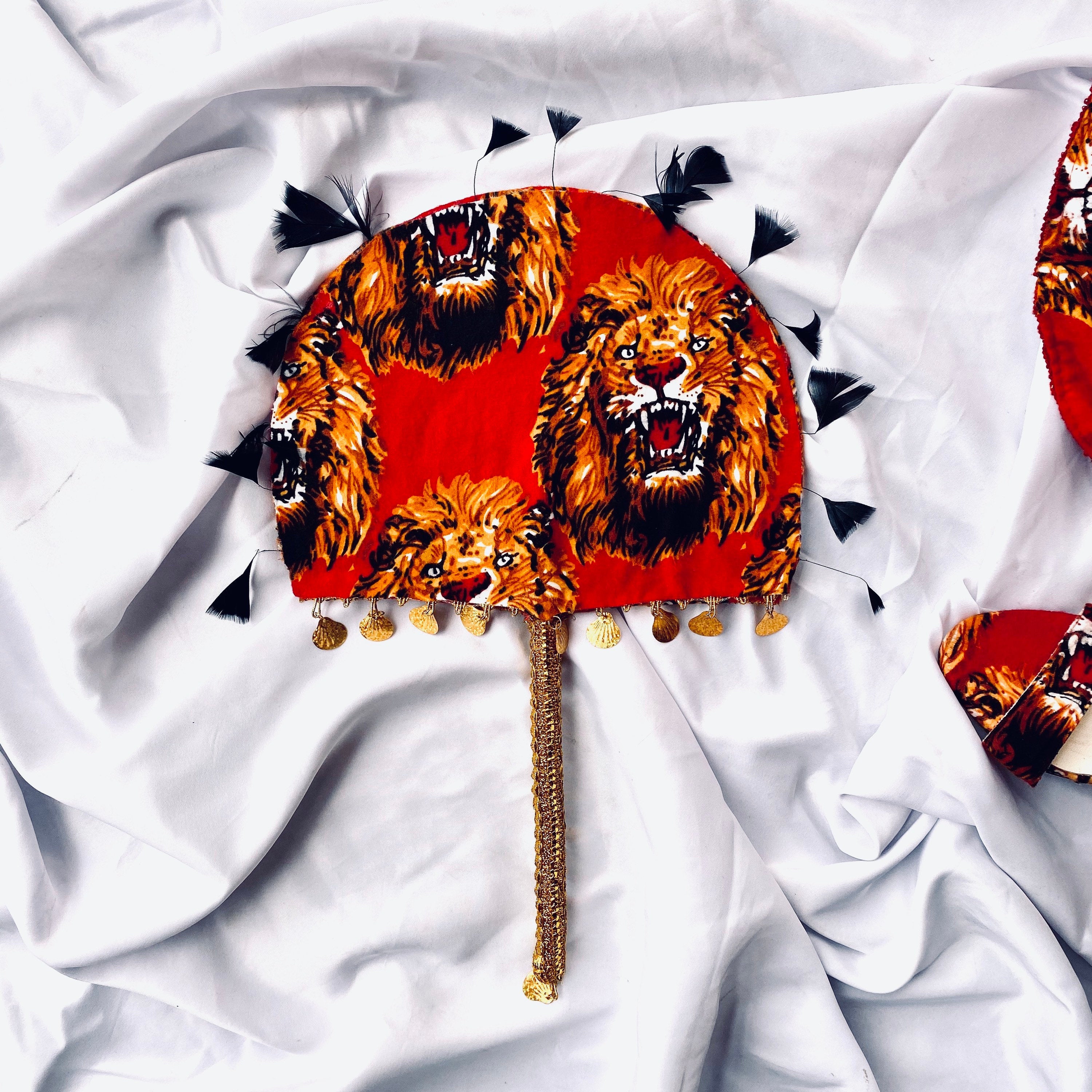Isiagu (lion head) fan - Dimaz